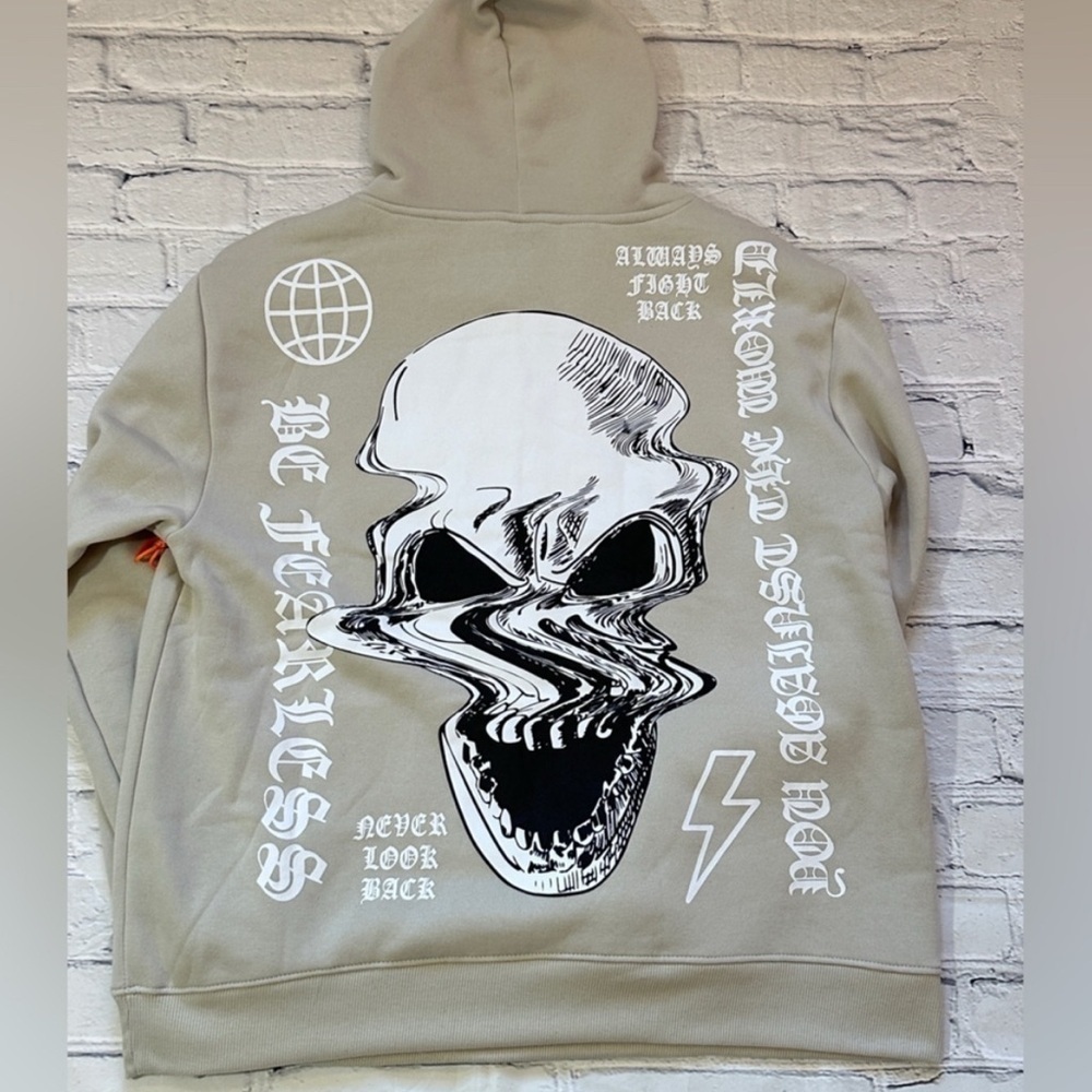 NWT RGSTR Fearless Hoodie - Picture 3 of 13